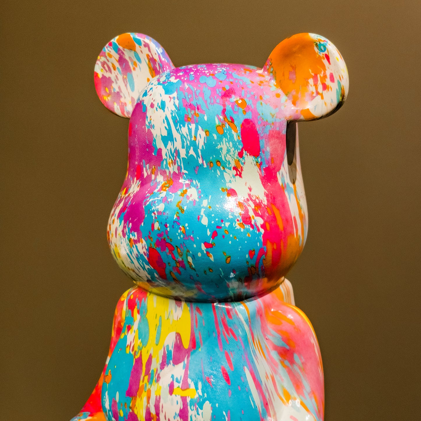 Street Pulse Graffiti Bear