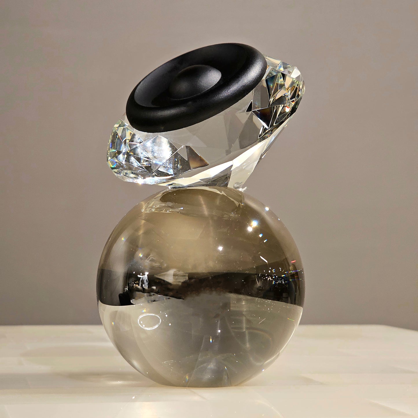 Crystal Pulse Modern Accent