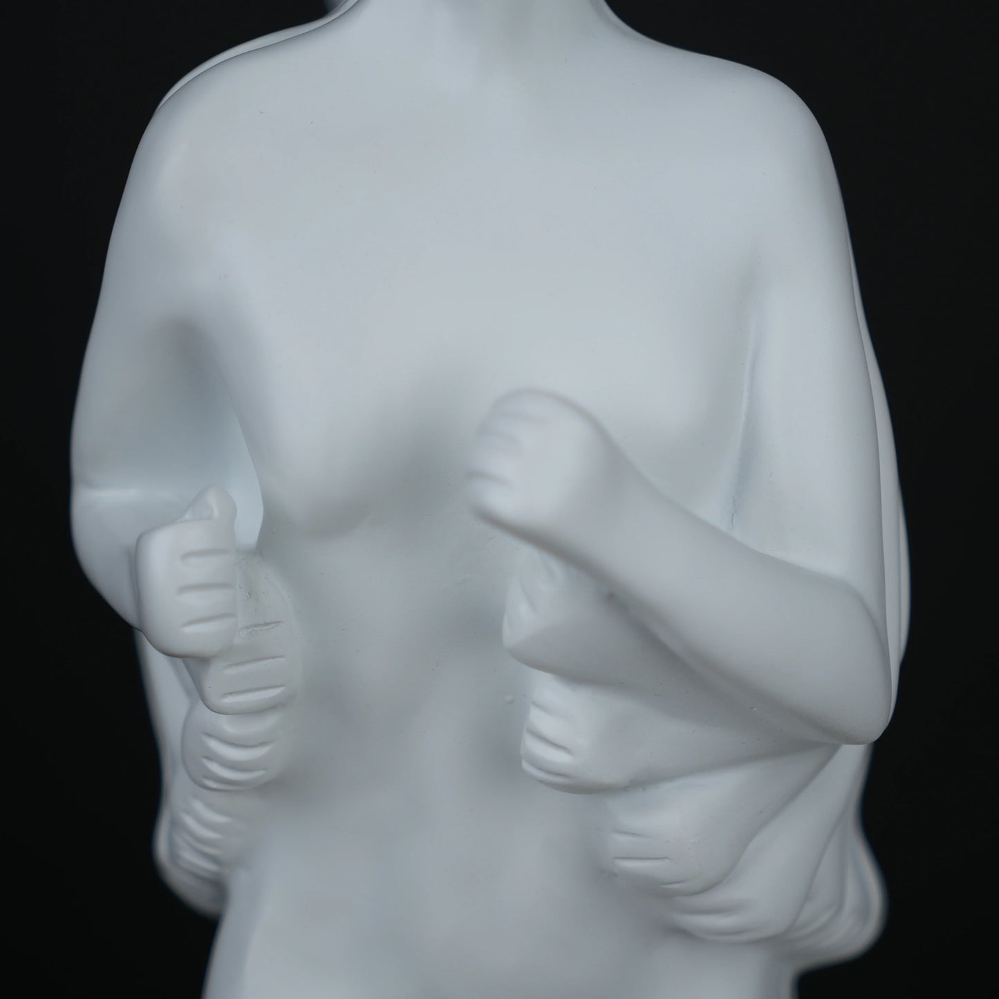 Graceful Motion Figurine - White