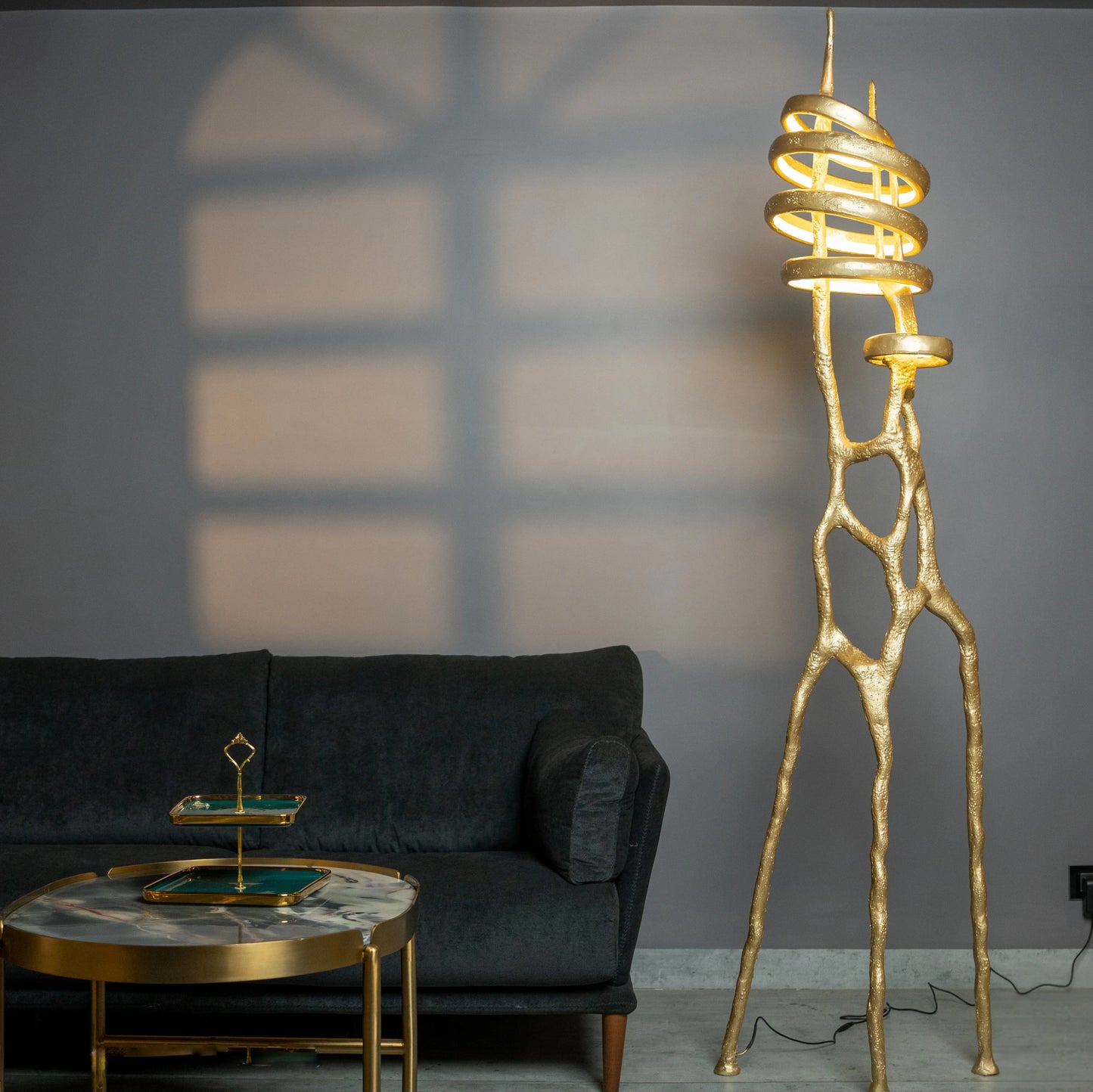 Artisan Wire Silhouette Lamp
