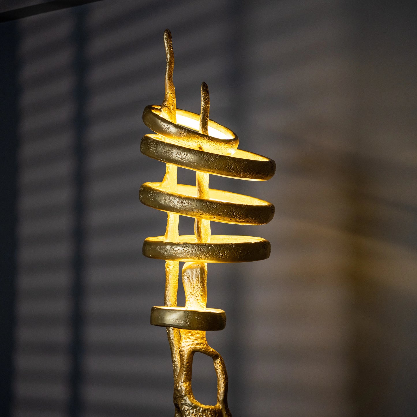 Artisan Wire Silhouette Lamp