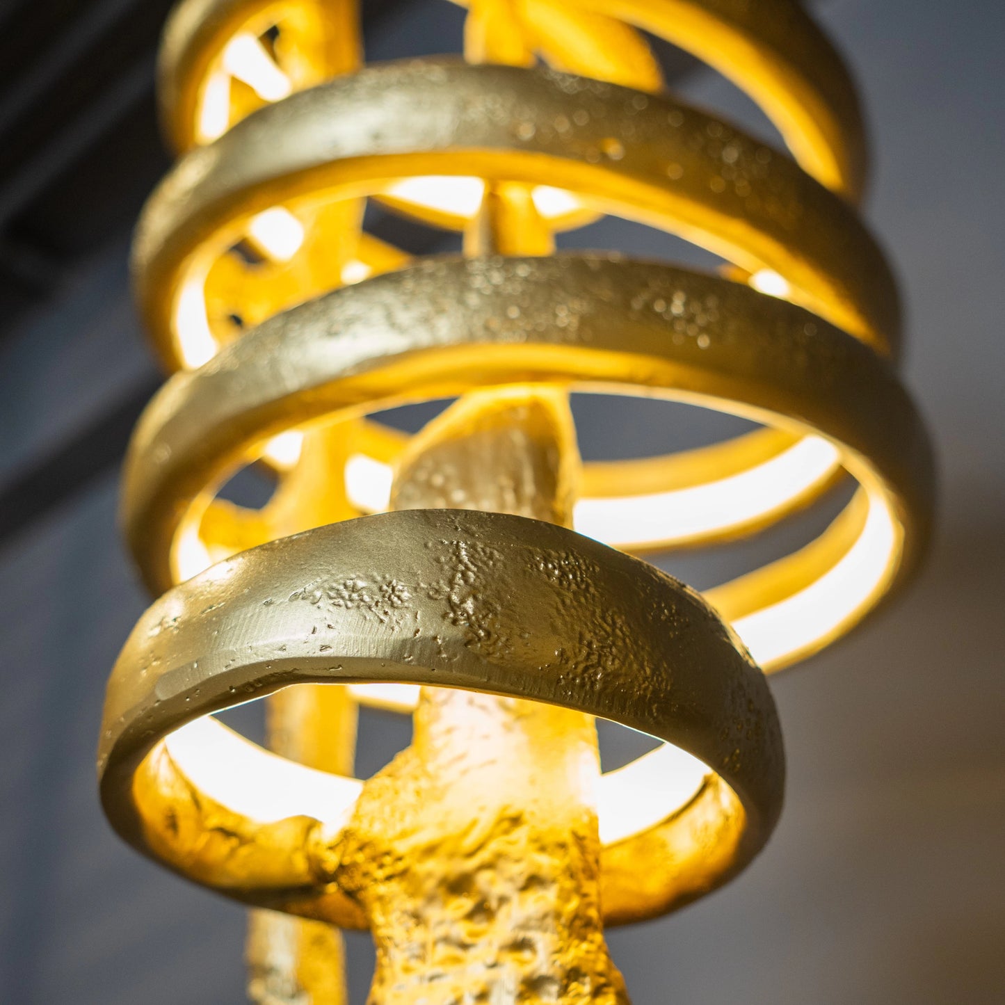 Artisan Wire Silhouette Lamp