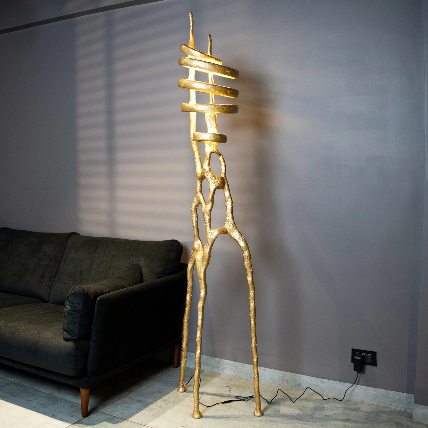 Artisan Wire Silhouette Lamp