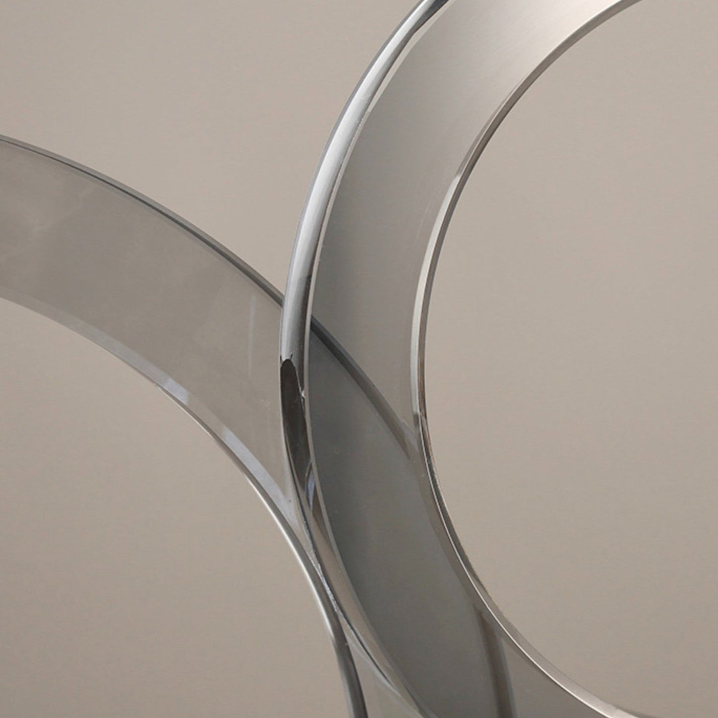 Infinity Ring Centrepiece