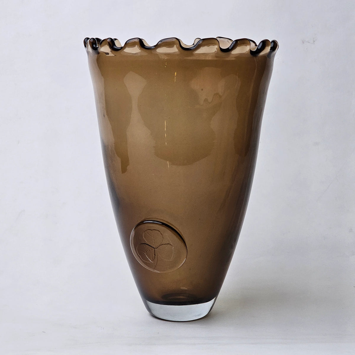 Bronze vase, ruffled rim, 12.99in product shot