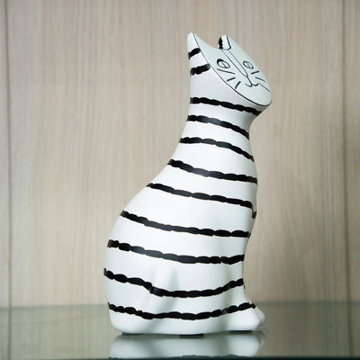 Graceful Feline