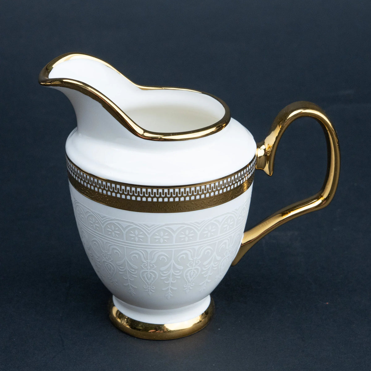 Ghar Art Heritage White 15-Piece Tea Set with Teapot, 6 Cups, 6 Saucers, Sugar Bowl and Creamer | White Ceramic with Gold Detailing and Luxury Presentation Case | Diwali Gift