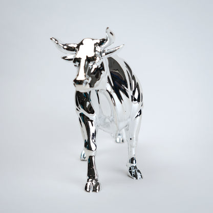Toro Luxe Bull Decor front angle tabletop styling