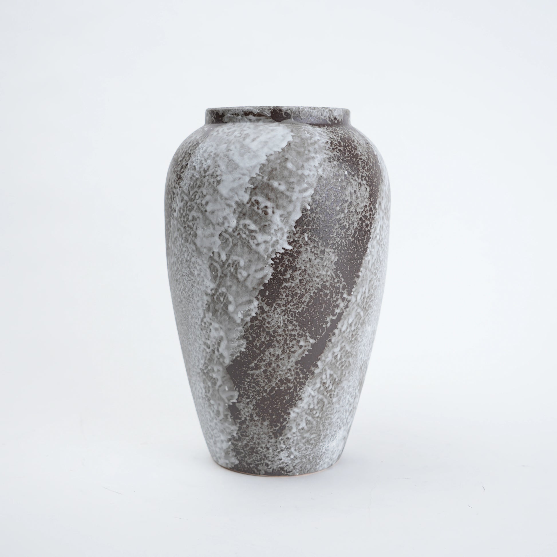 Compact mineral glaze vase, front shot