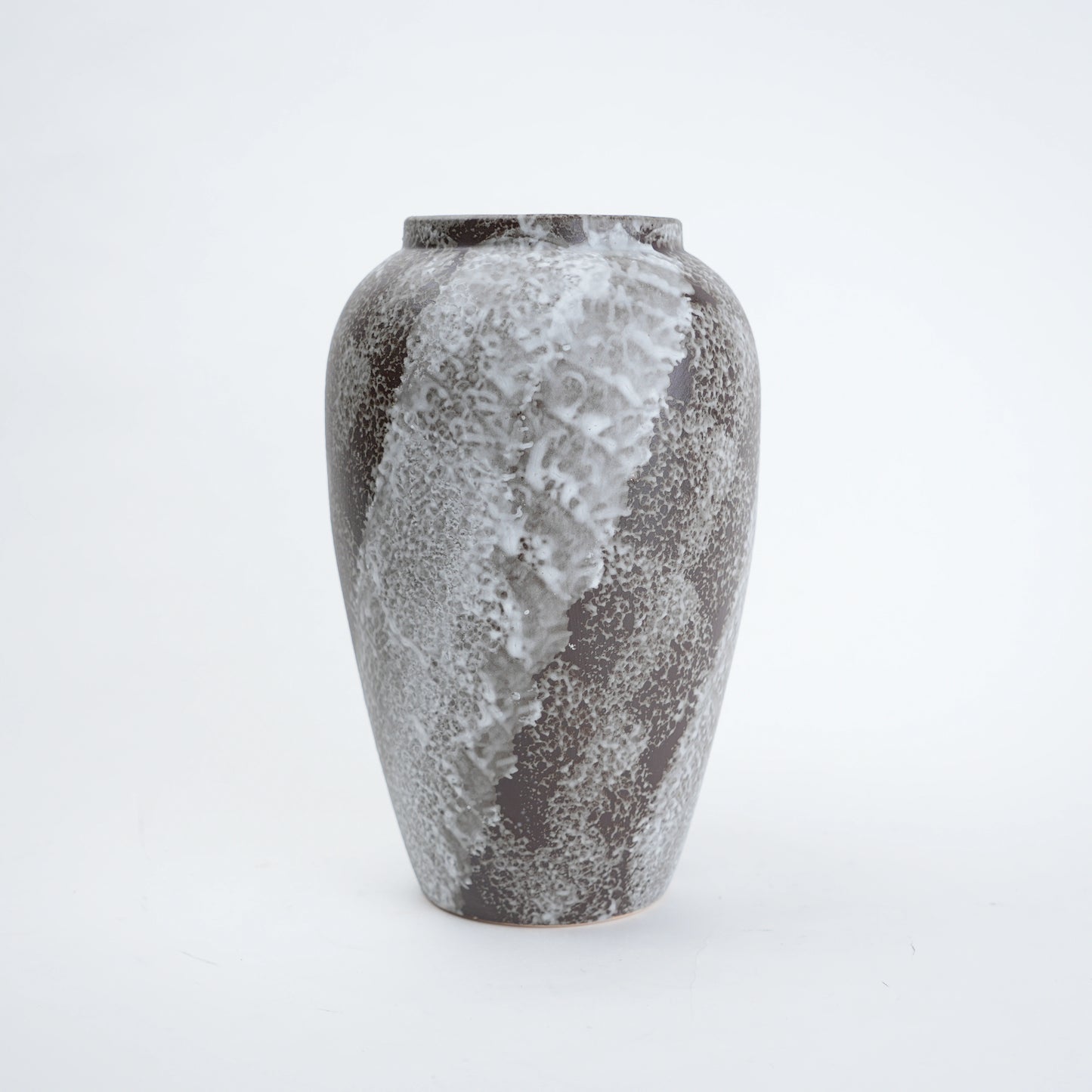 Squat mineral glaze vase, vertical streak