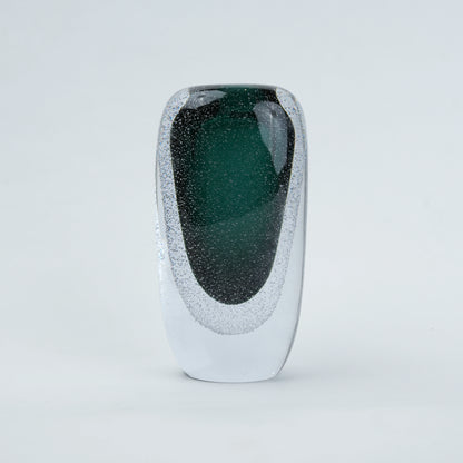 Green vase, single tall emerald, front shot