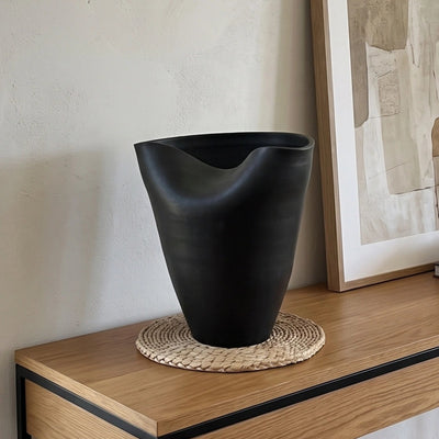 Flow Crest Vase