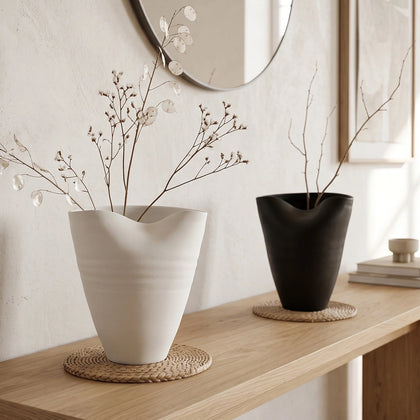 Flow Crest Vase