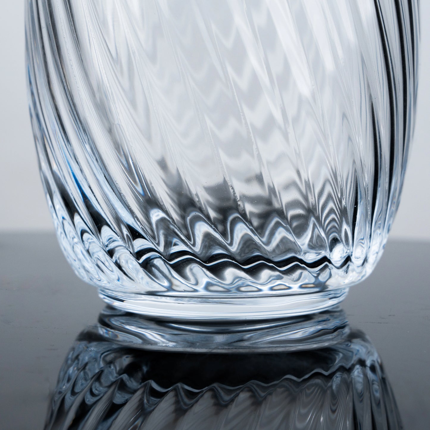 Clear Swirl Pub Glasses - Set of 4