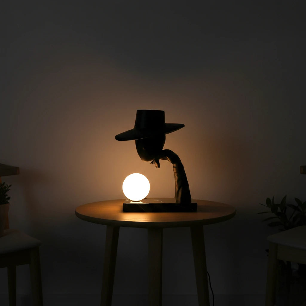 Elegant Hat Lamp
