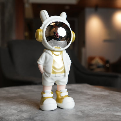 Cosmic Gold Voyager astronaut figurine with gold visor and white outfit