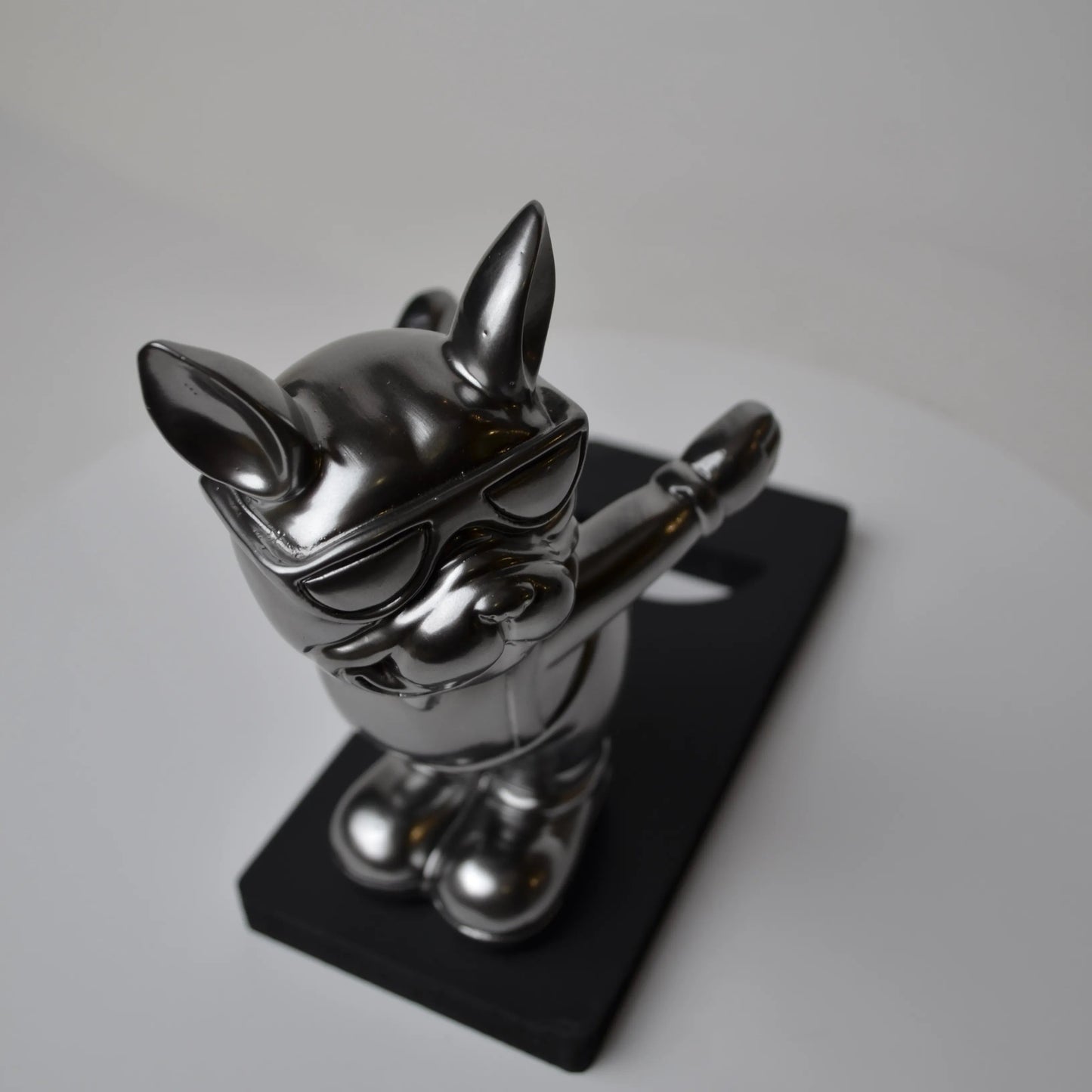 chrome silver bulldog wine holder
