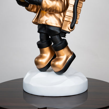 Astronaut lamp on white cloud base