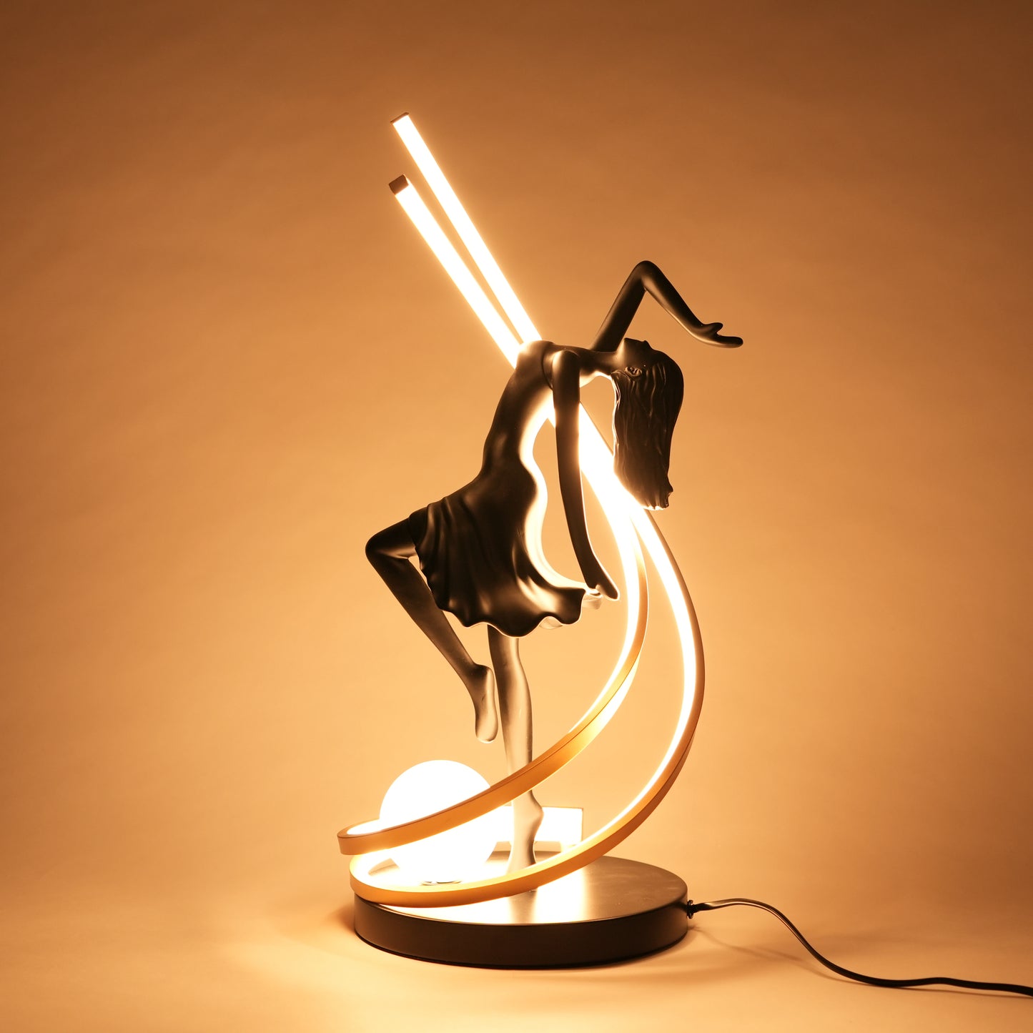 Matte black liberty sculpture lamp with warm LED arc modern decorative table lighting for home decor