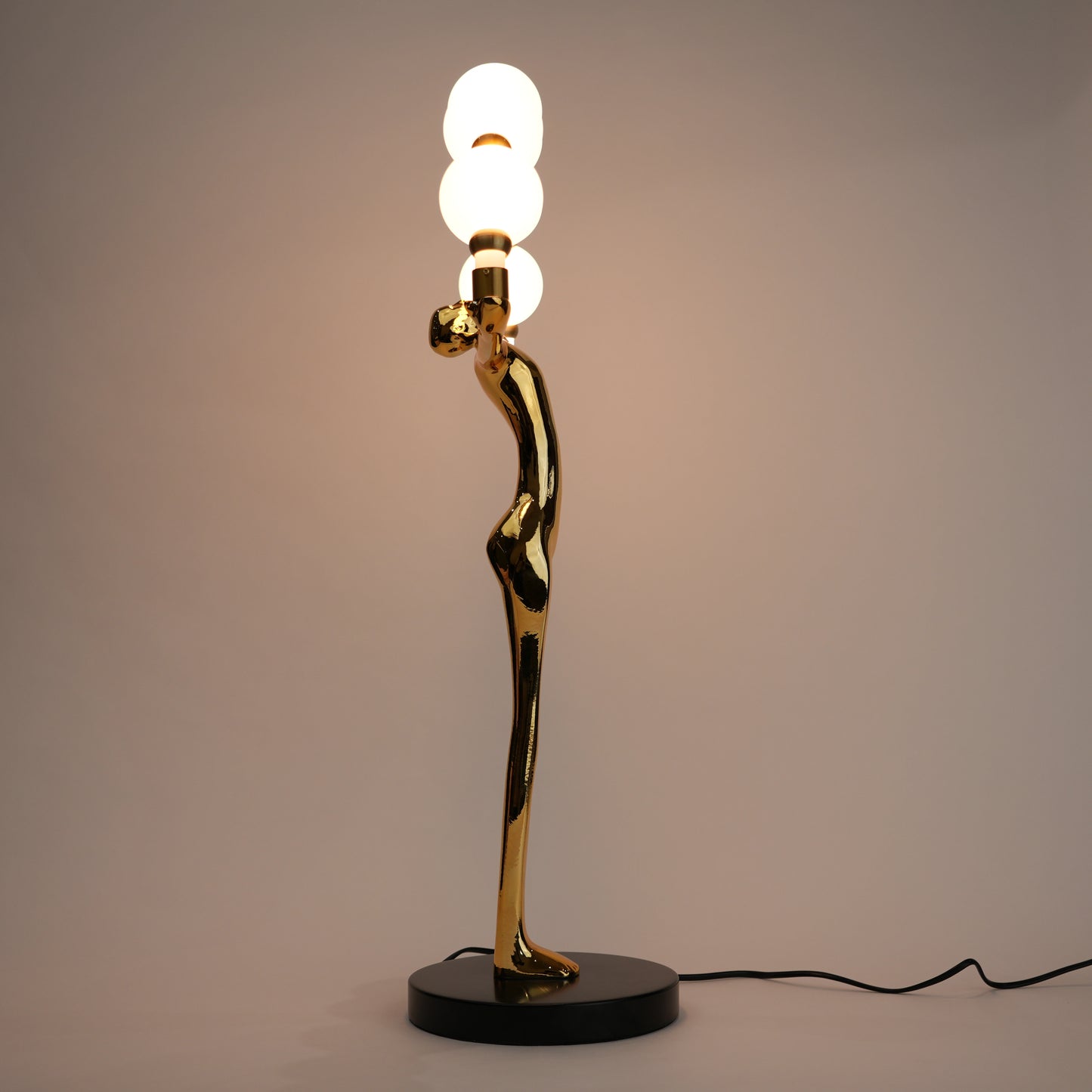 Gold human form table lamp with globe lights arc modern luxury decorative lighting for home decor