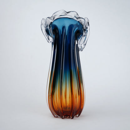Aurora Drift vase rear w/ wave-like rim
