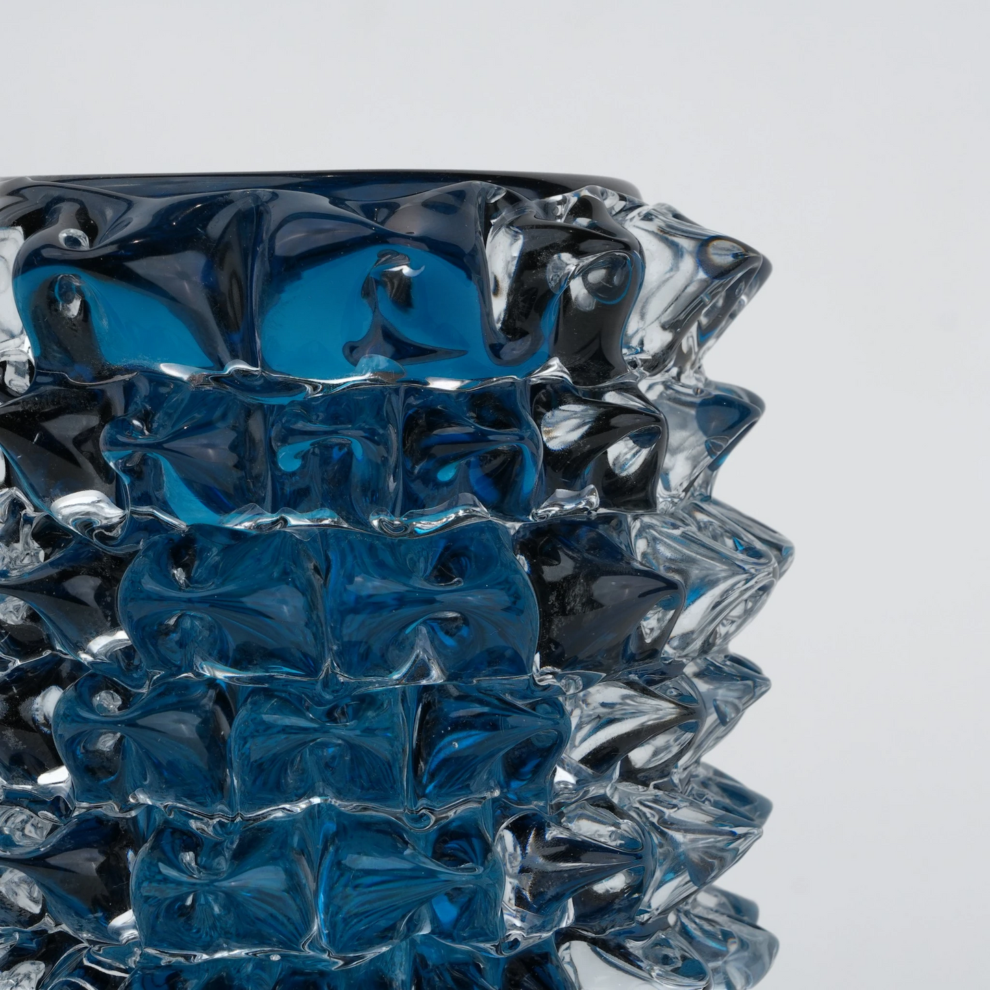Apex Texture blue close-up, spike & rim