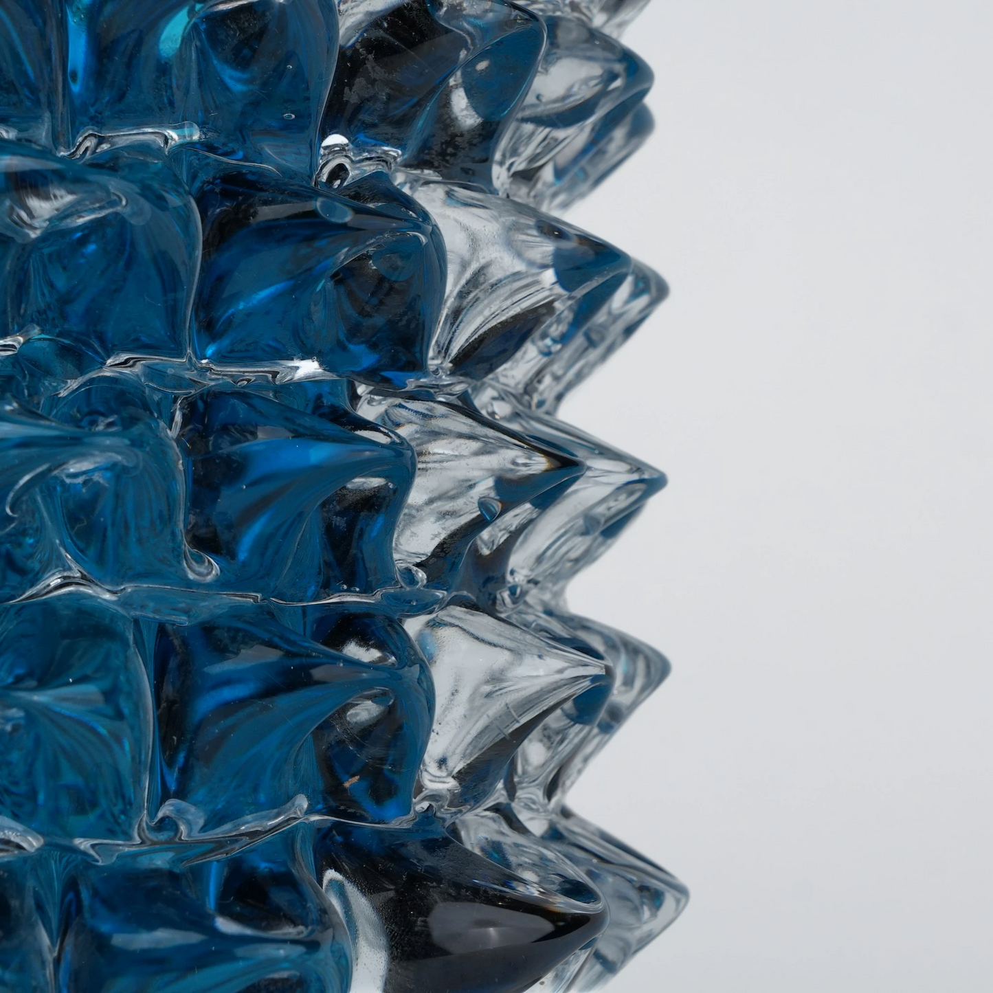 Apex Texture blue macro, pyramidal spikes