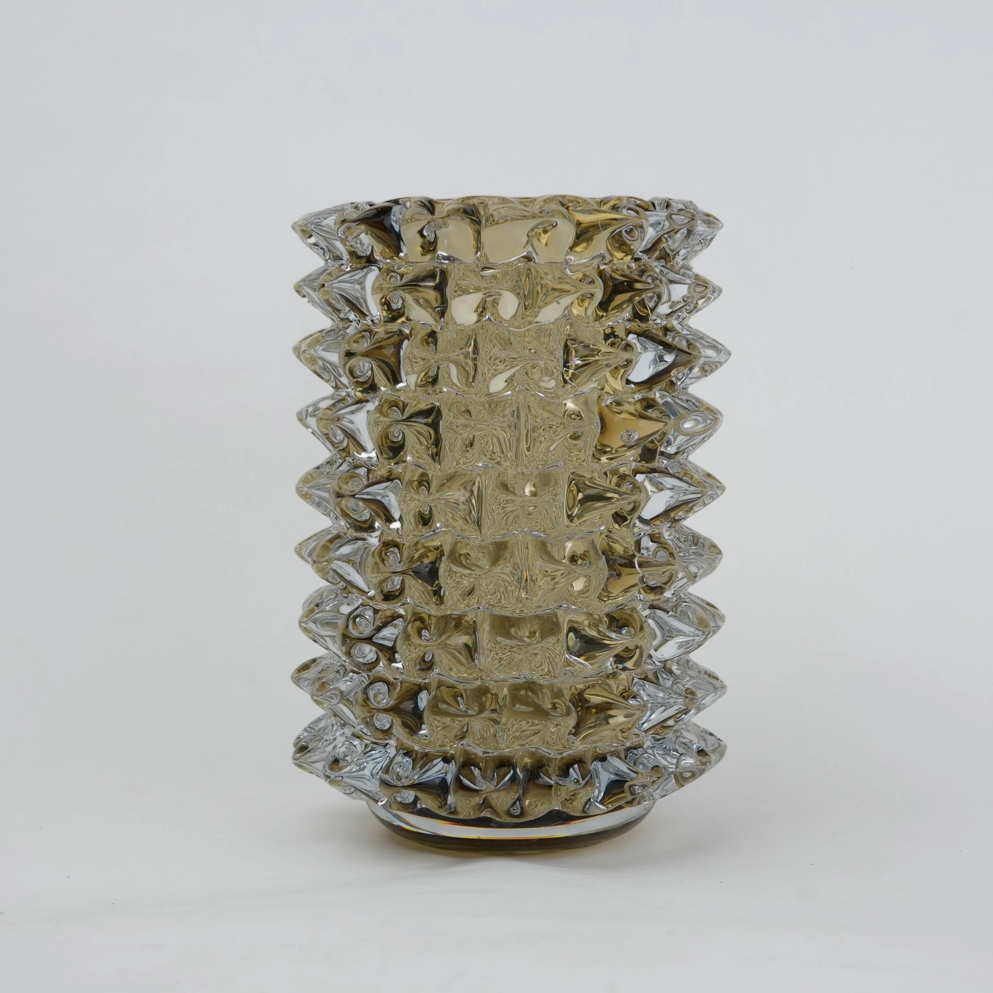 Apex Texture smoky amber, ringed base, front