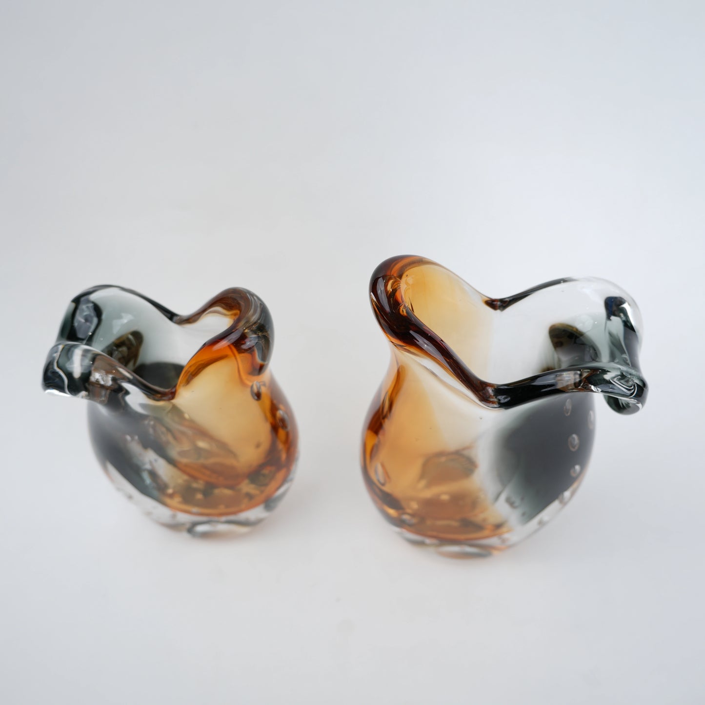 Swan Curve vase pair, scale comparison