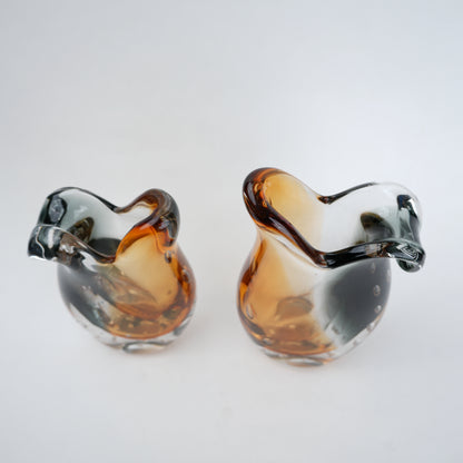 Swan Curve vase pair, scale comparison