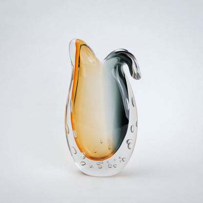Swan Curve teardrop, side on white