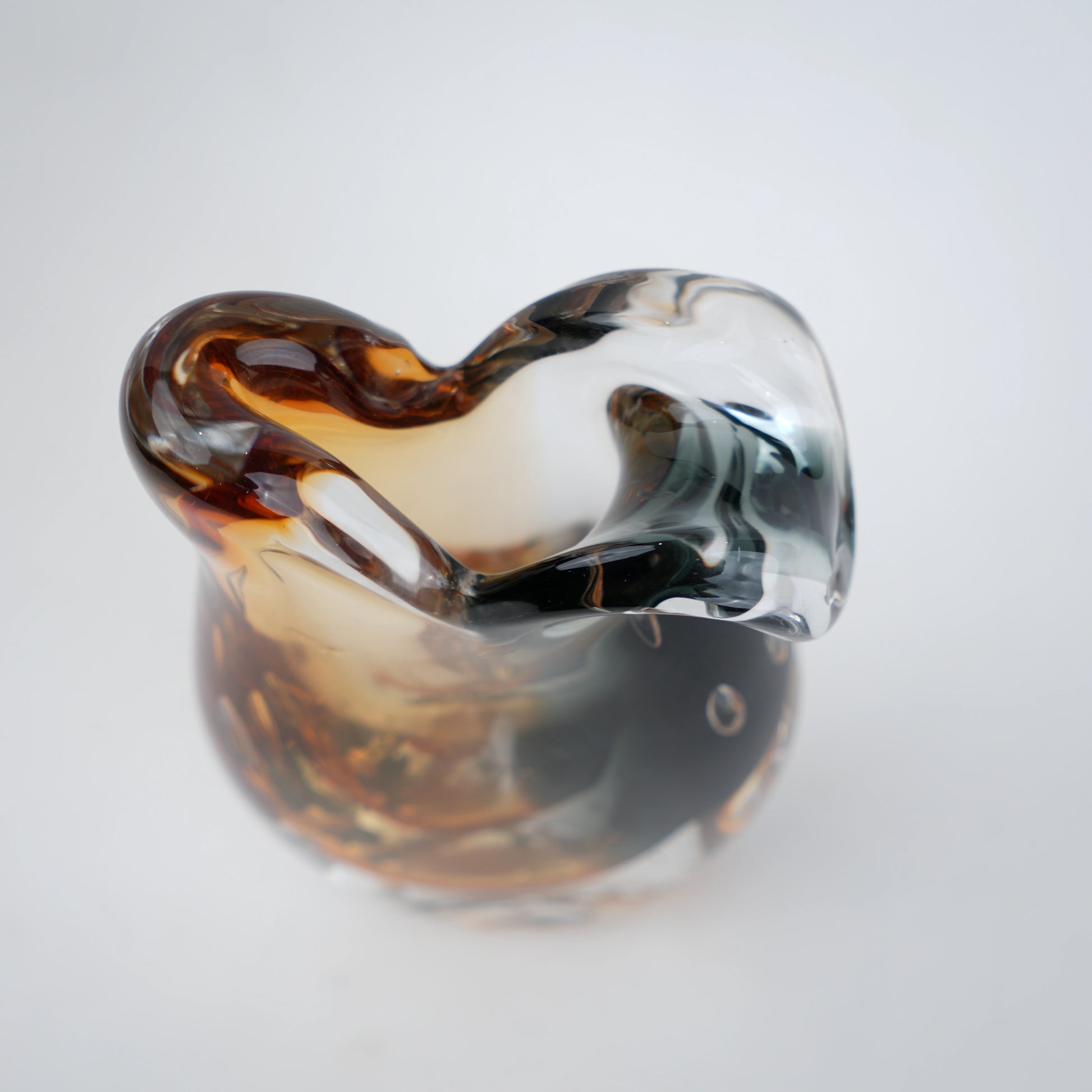Swan Curve vase, top-down curled neck