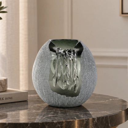 Orb Cut pebbled grey, clear crest, alt front