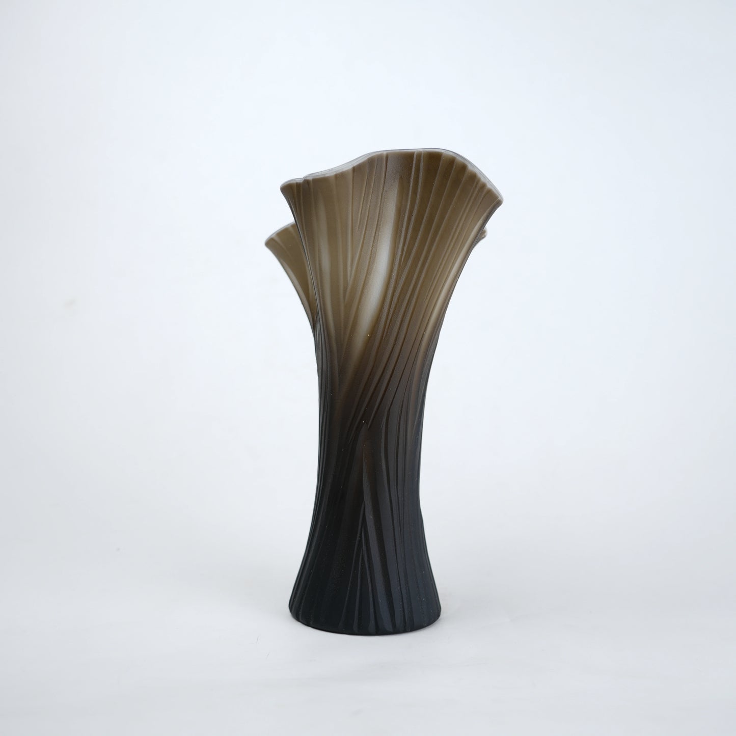 Textured glass decorative vase with ribbed design and ivory edge in two sizes