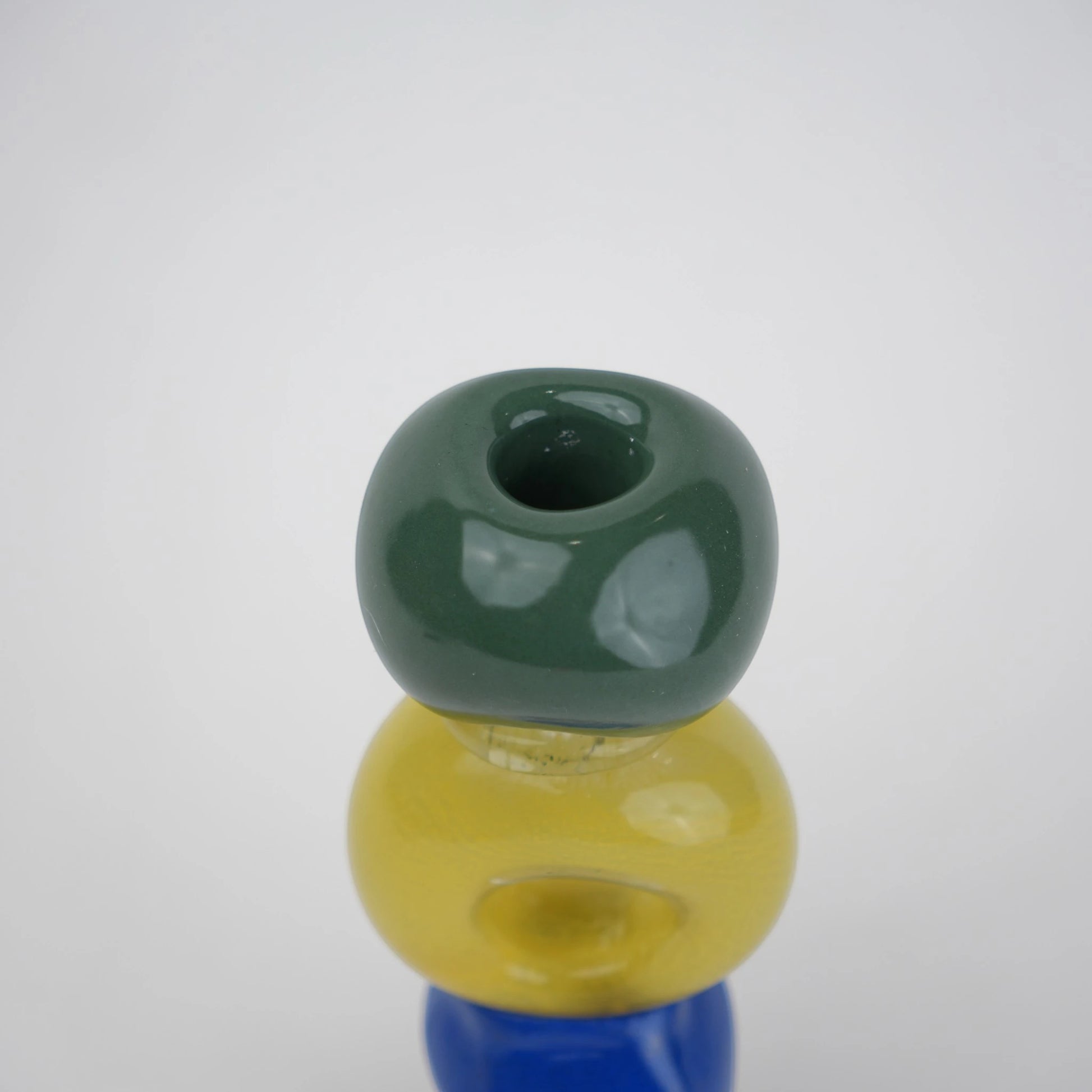 Totem holder close-up, green orb socket