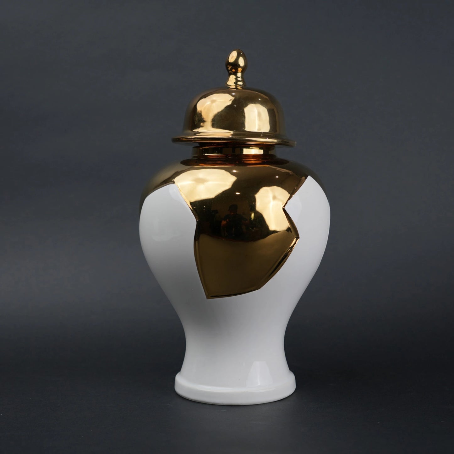 White and gold ceramic jar with lid for home decor styling and flower vase use