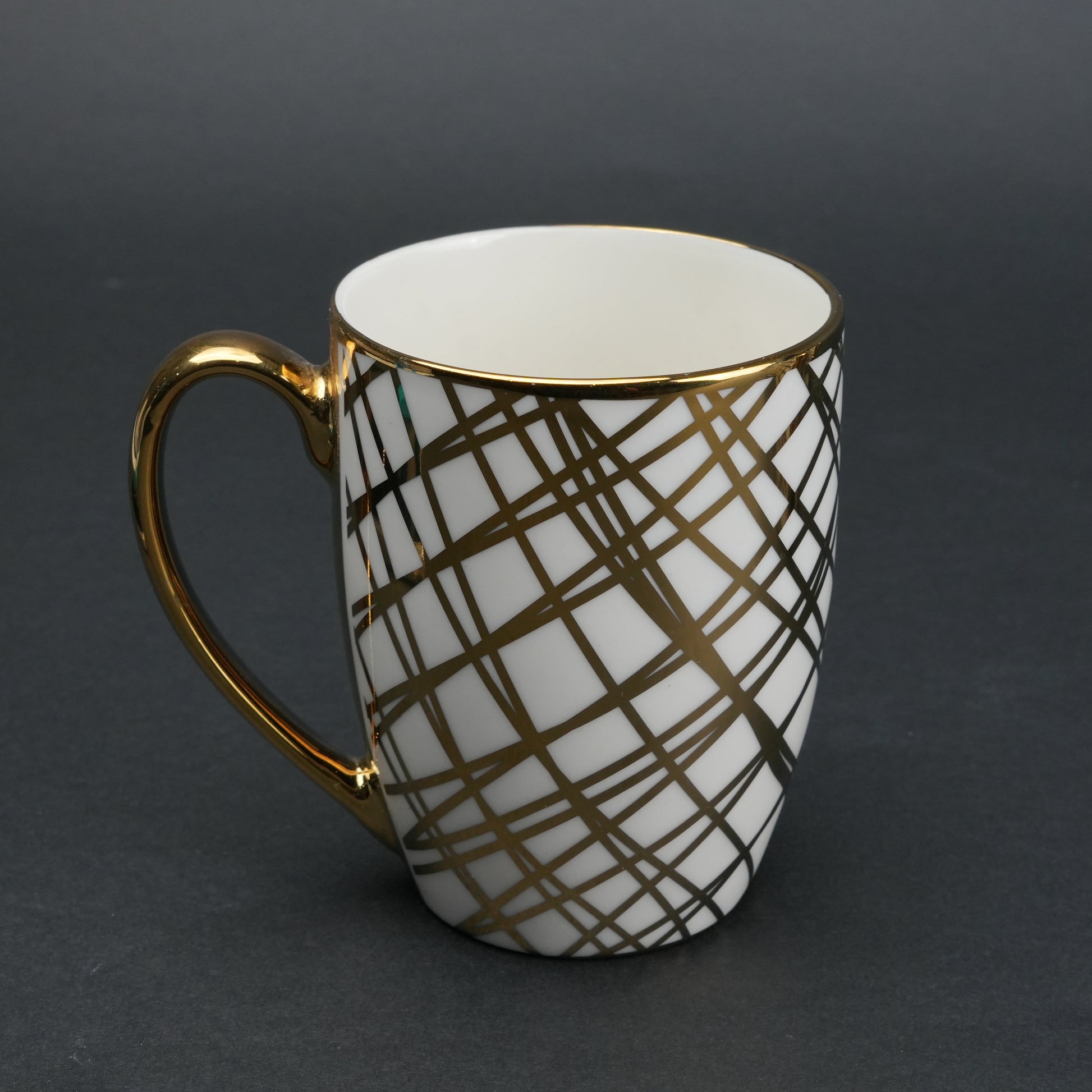 Ceramic mug set of 6 white gold with patterned design and gold handle modern coffee mugs set