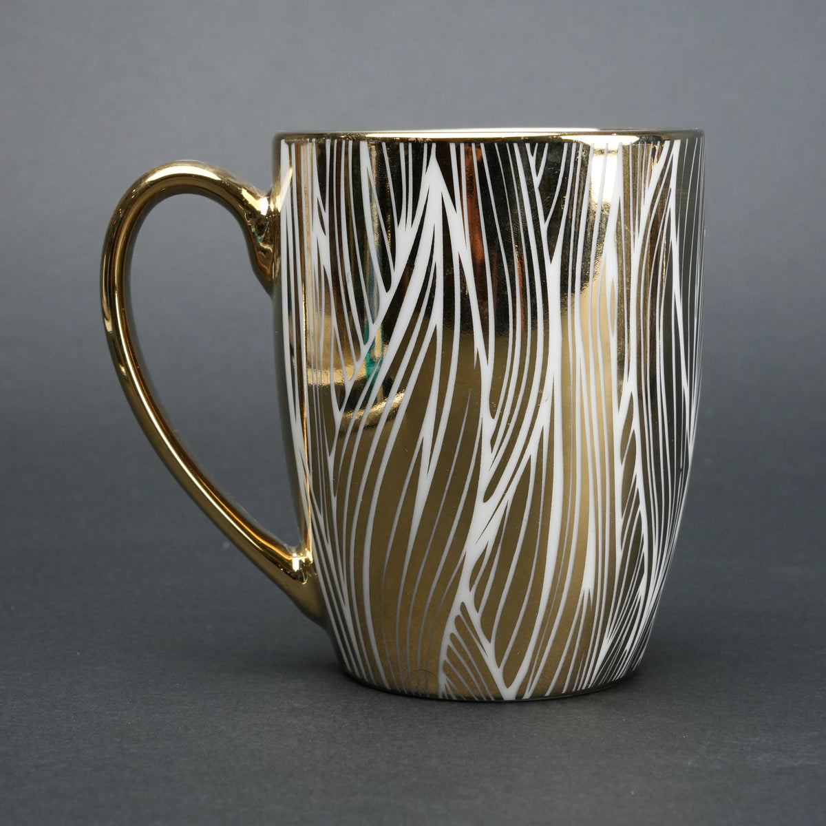 Ceramic mug set of 6 white gold with patterned design and gold handle modern coffee mugs set
