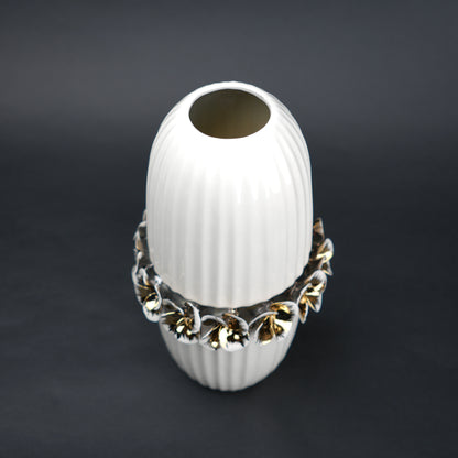 Ivory Bloom Vase close detail of ceramic finish