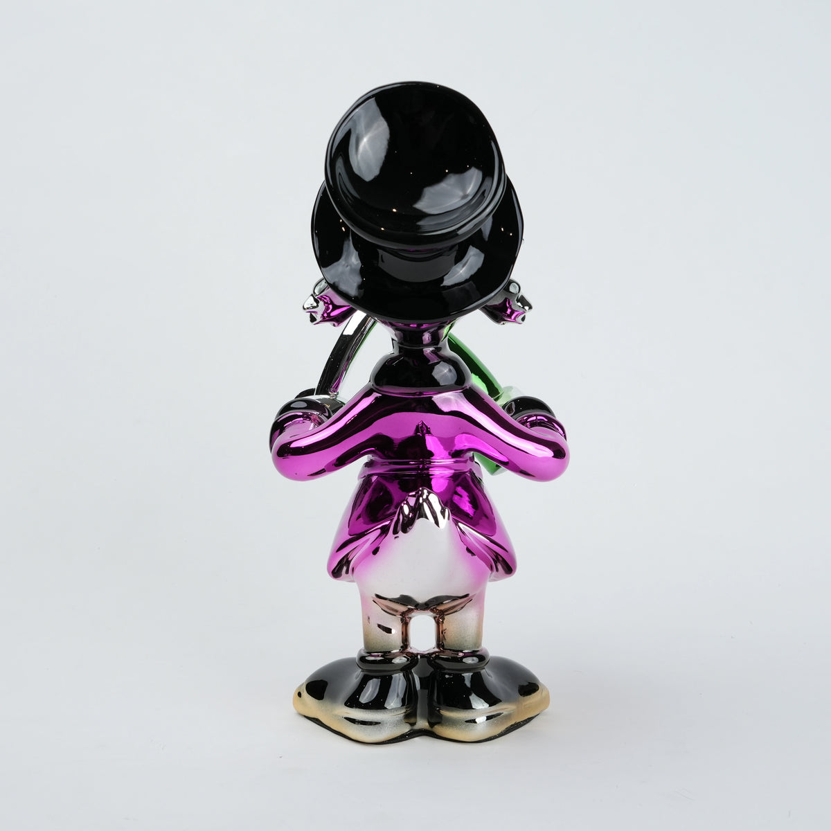 Victory Maestro Duck pink side view decor