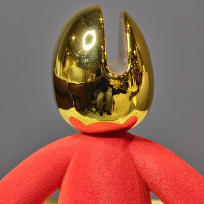 Red Velvet Gold Figurine