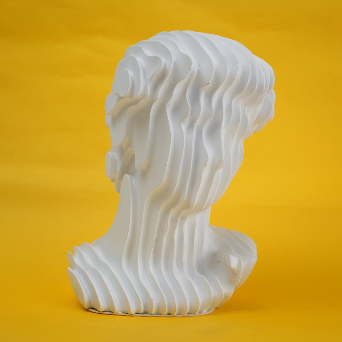 White wavy bust 3/4 on yellow paper