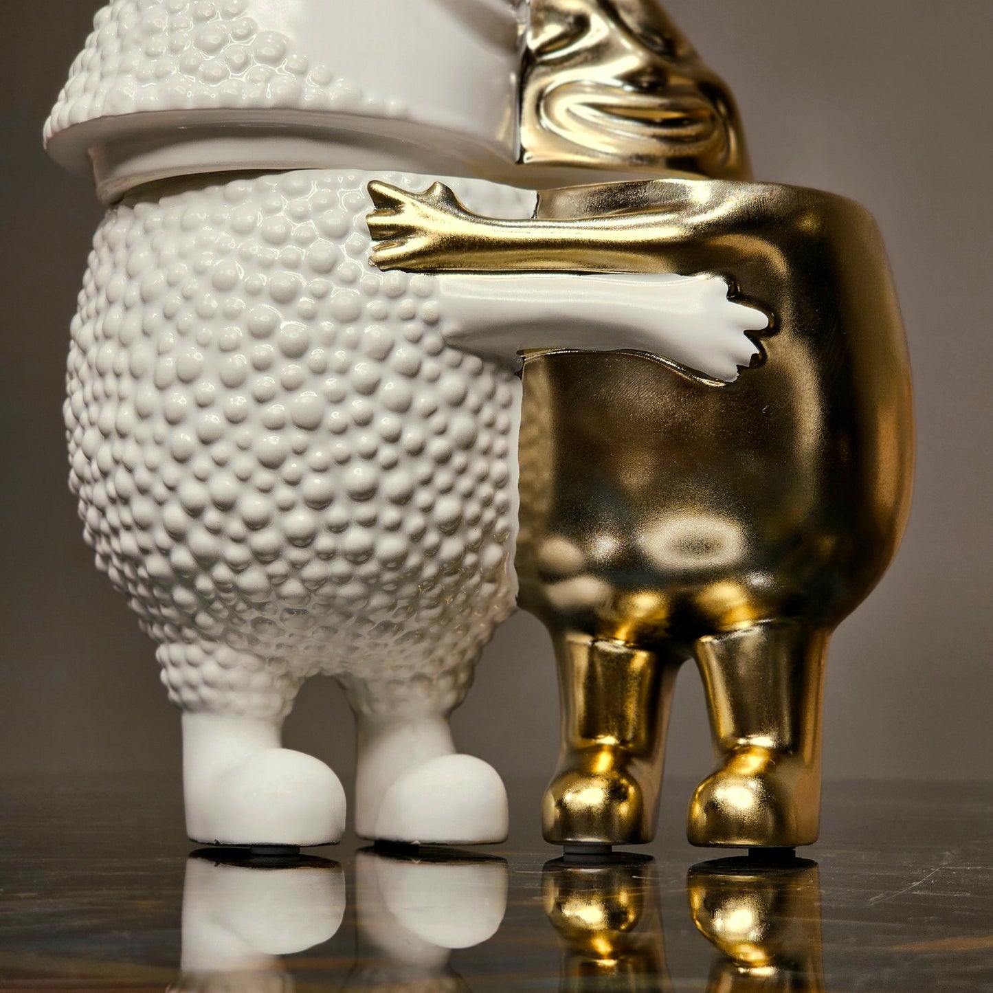 Embrace Duo Figurine - White & Gold Symbol of Unity and Elegance