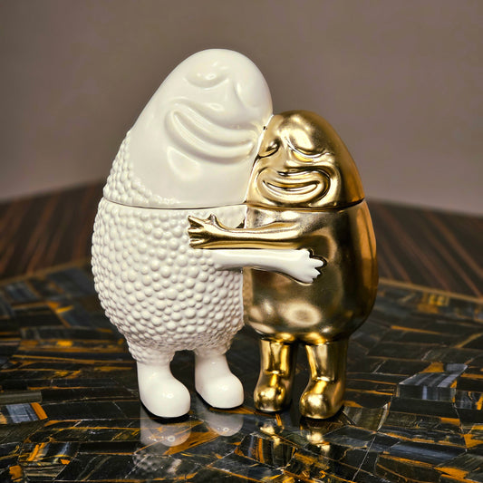 Embrace Duo Figurine - White & Gold Symbol of Unity and Elegance