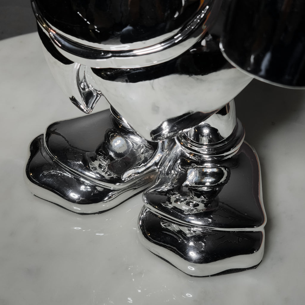 Chrome celebration duck decor holding bottles luxury bar showpiece for modern home styling
