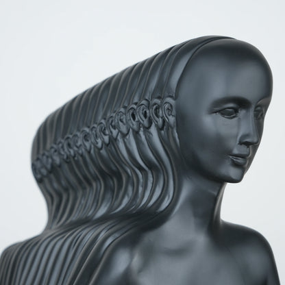 Dynamic Motion Figurine - Black