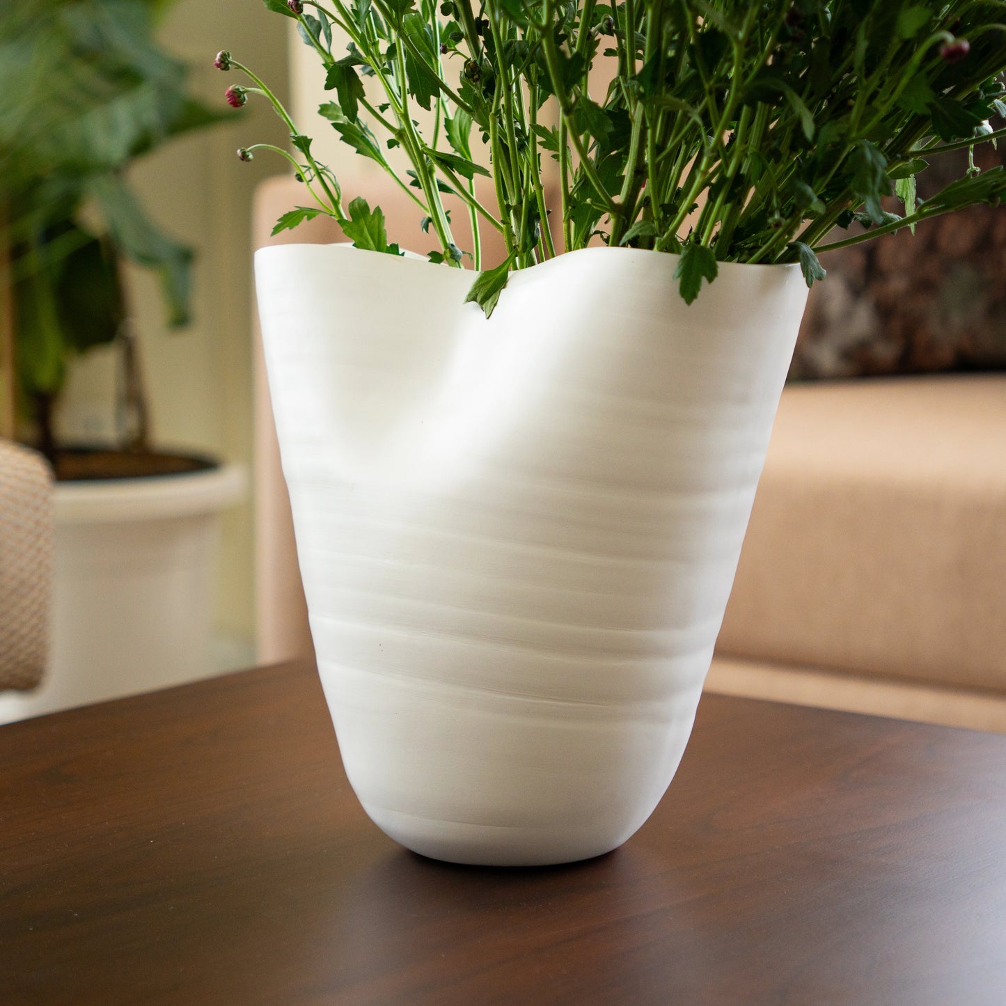 Flow Crest Vase