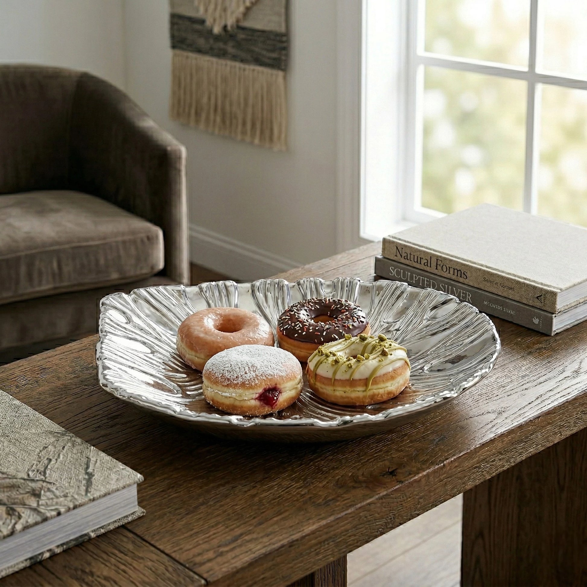Radiant Serve Plate side view with textured design