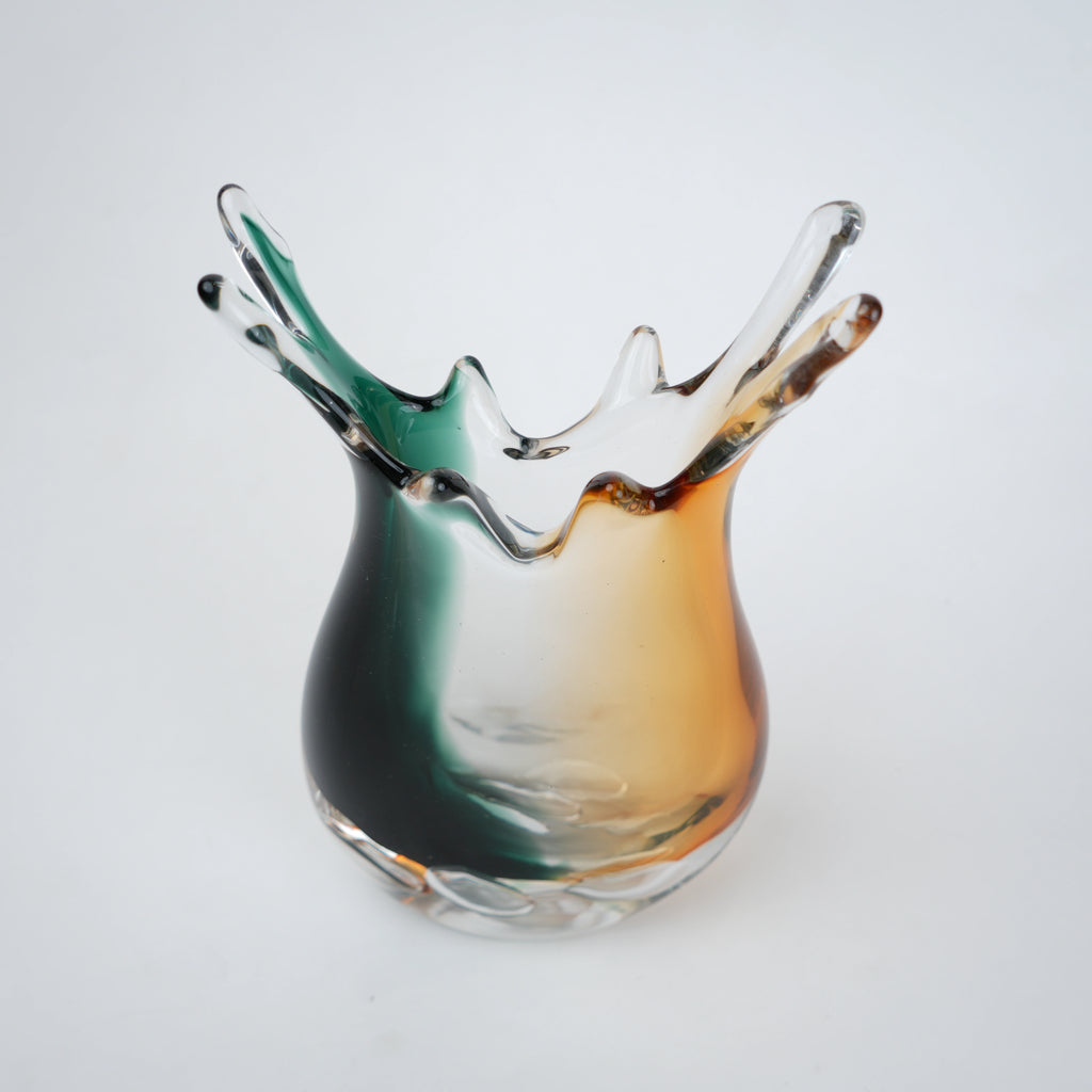 Green dual-tone Murano vase, 3/4 studio