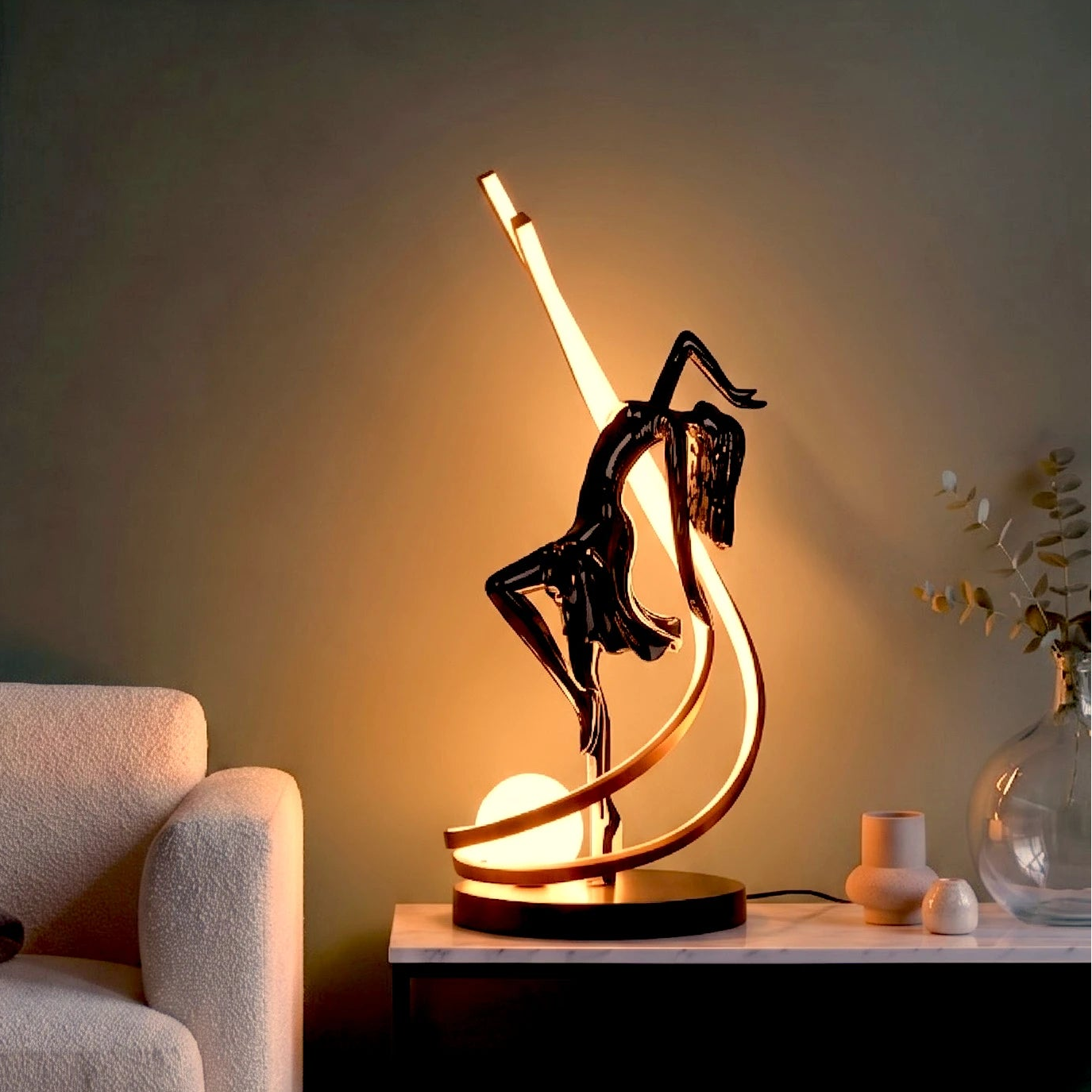 Liberty Sculpture Table Lamp – Electroplated